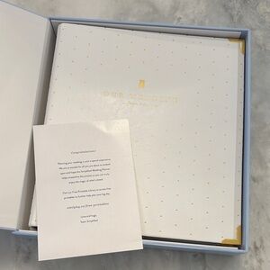 Elegant White Wedding Photo Album